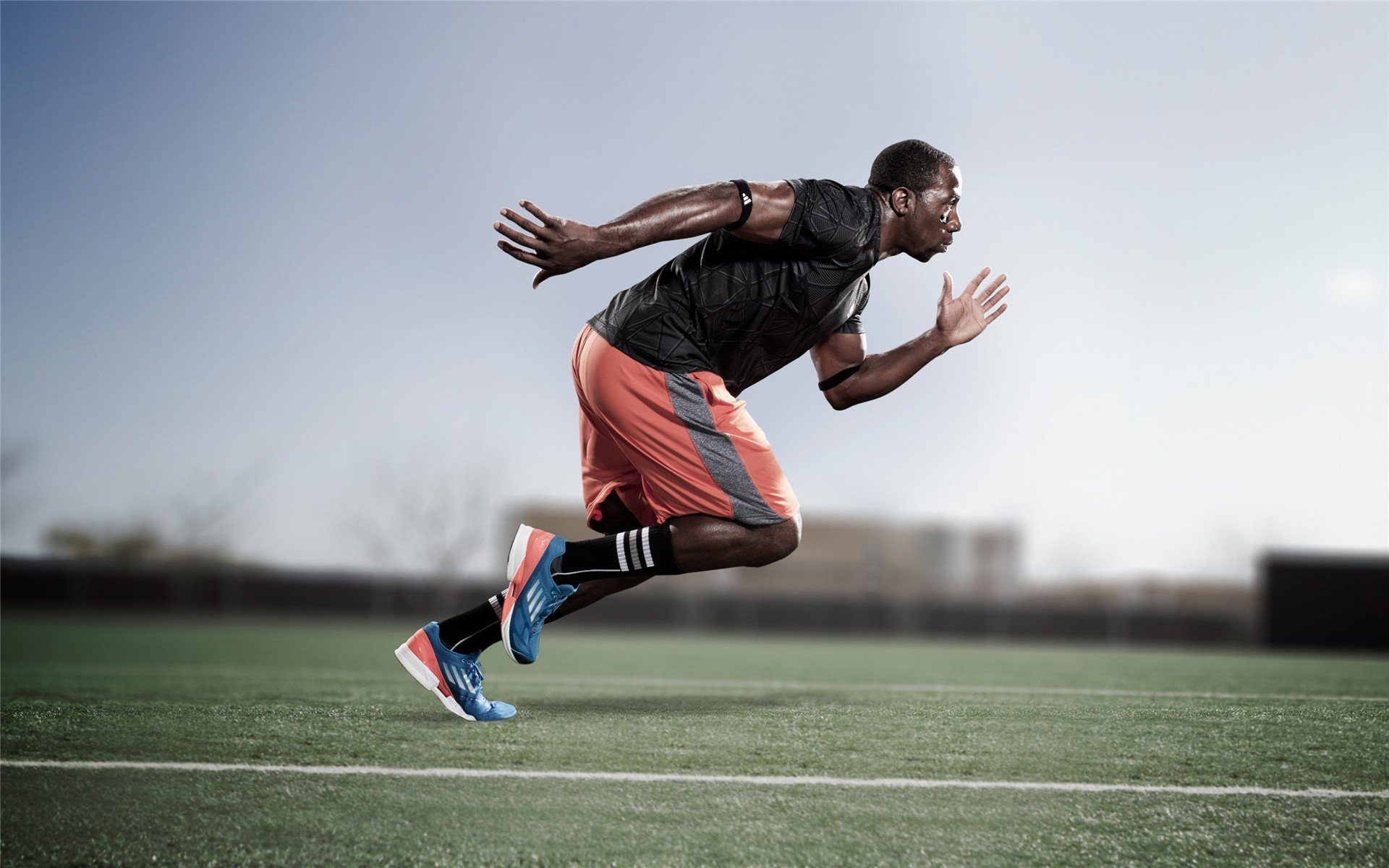 意甲比赛惨烈，AC米兰力克对手，意甲_ac米兰客场7-0狂胜都灵